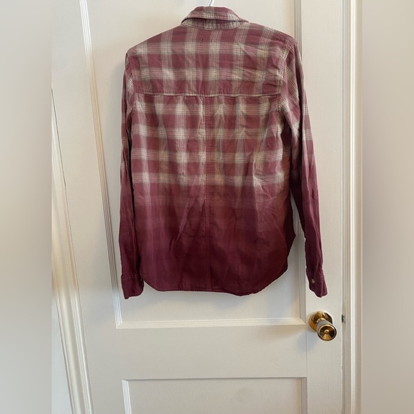 Hollister size large - Picture 2 of 3